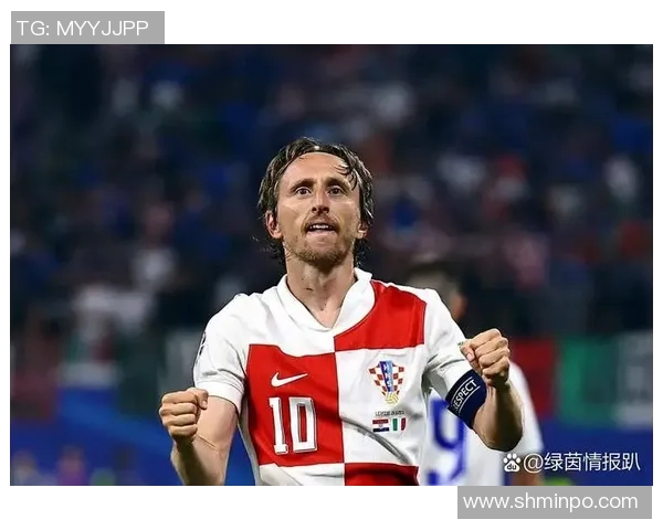 足球6号伟大球星：历史上那些改变比赛格局的传奇人物分析